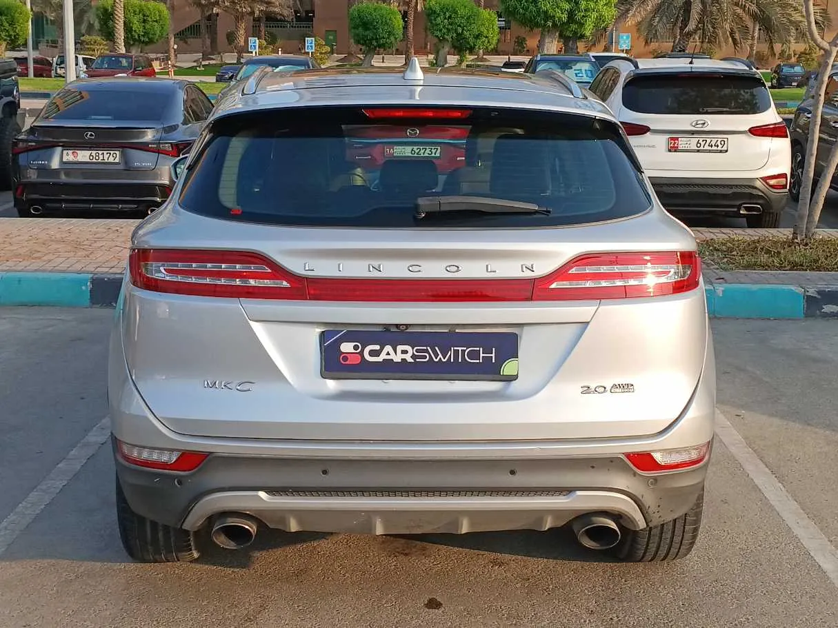 Car image 6