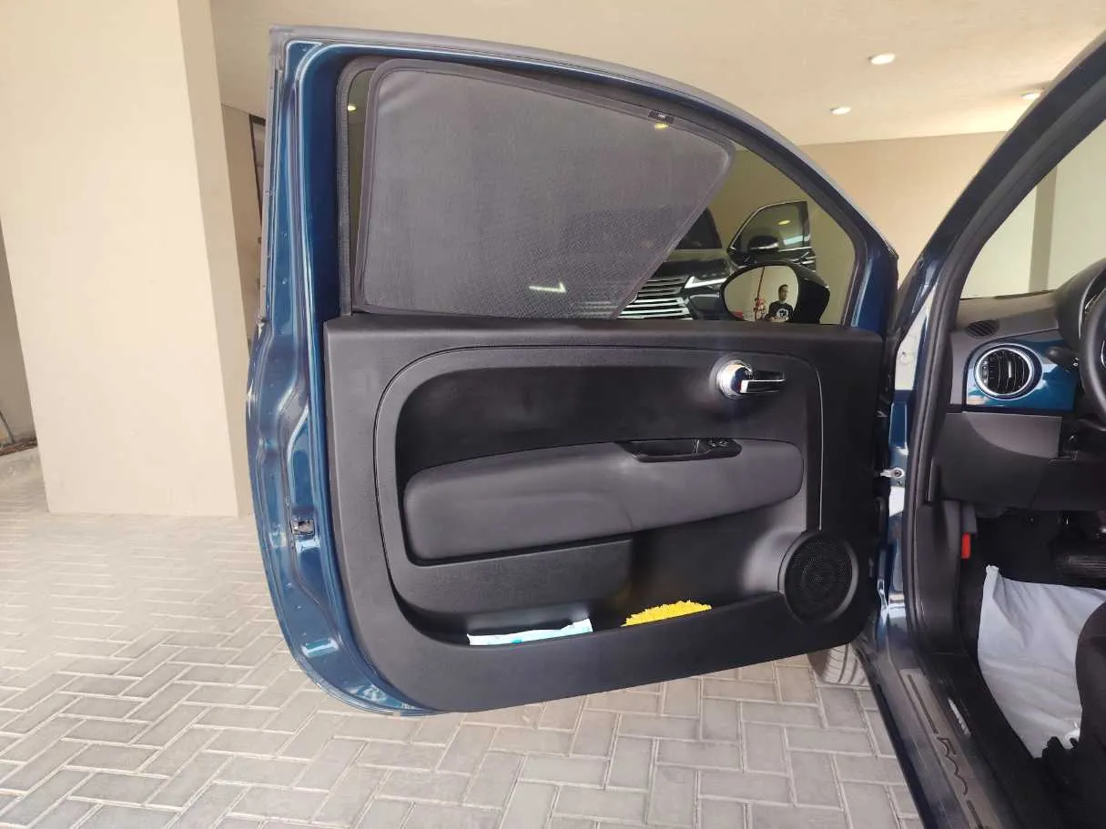 Car image 11