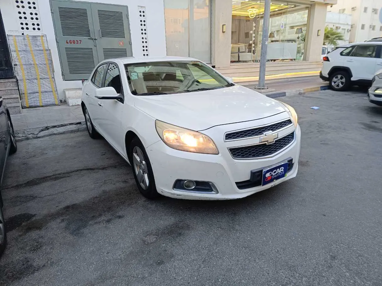 Car image 3