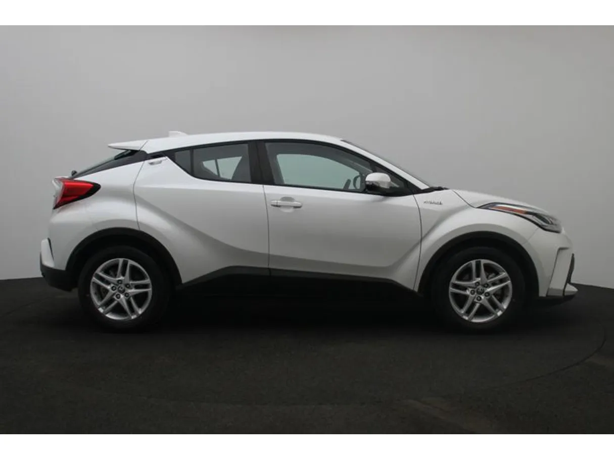 Car image 13