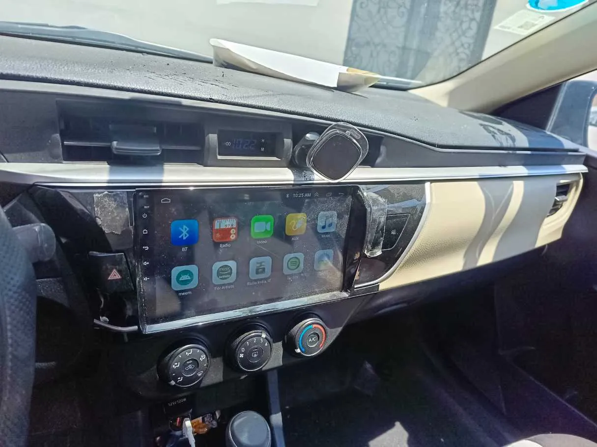 Car image 18