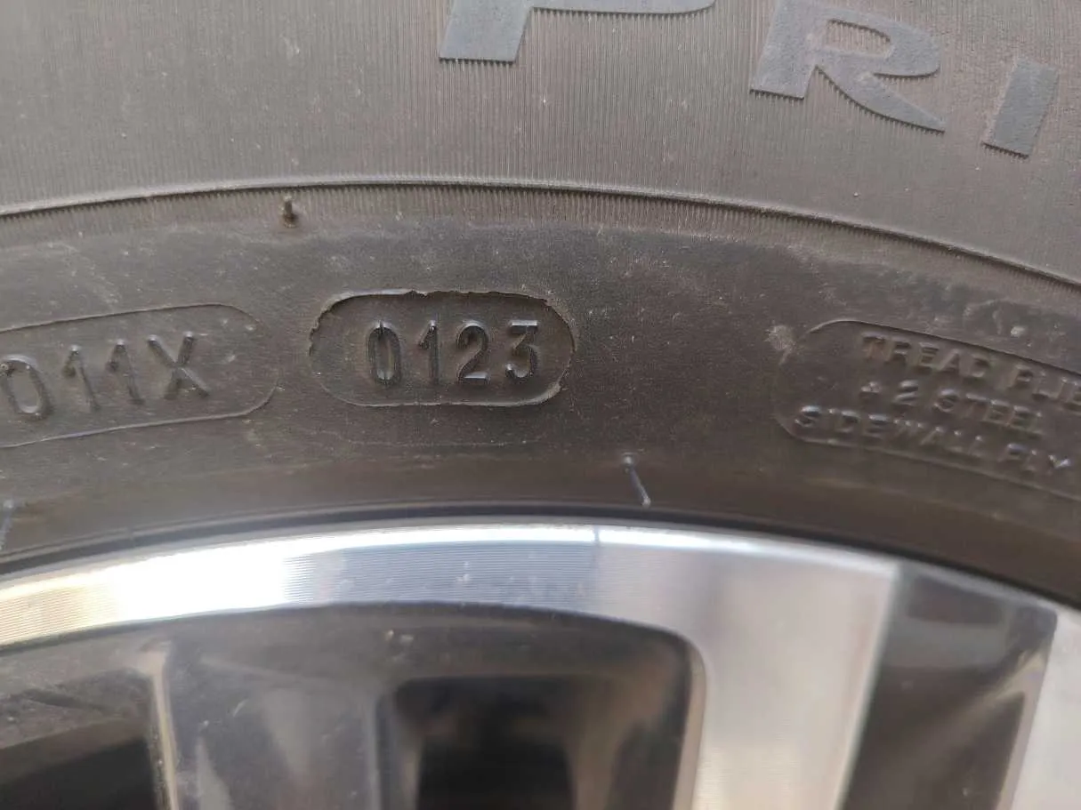 Car image 29