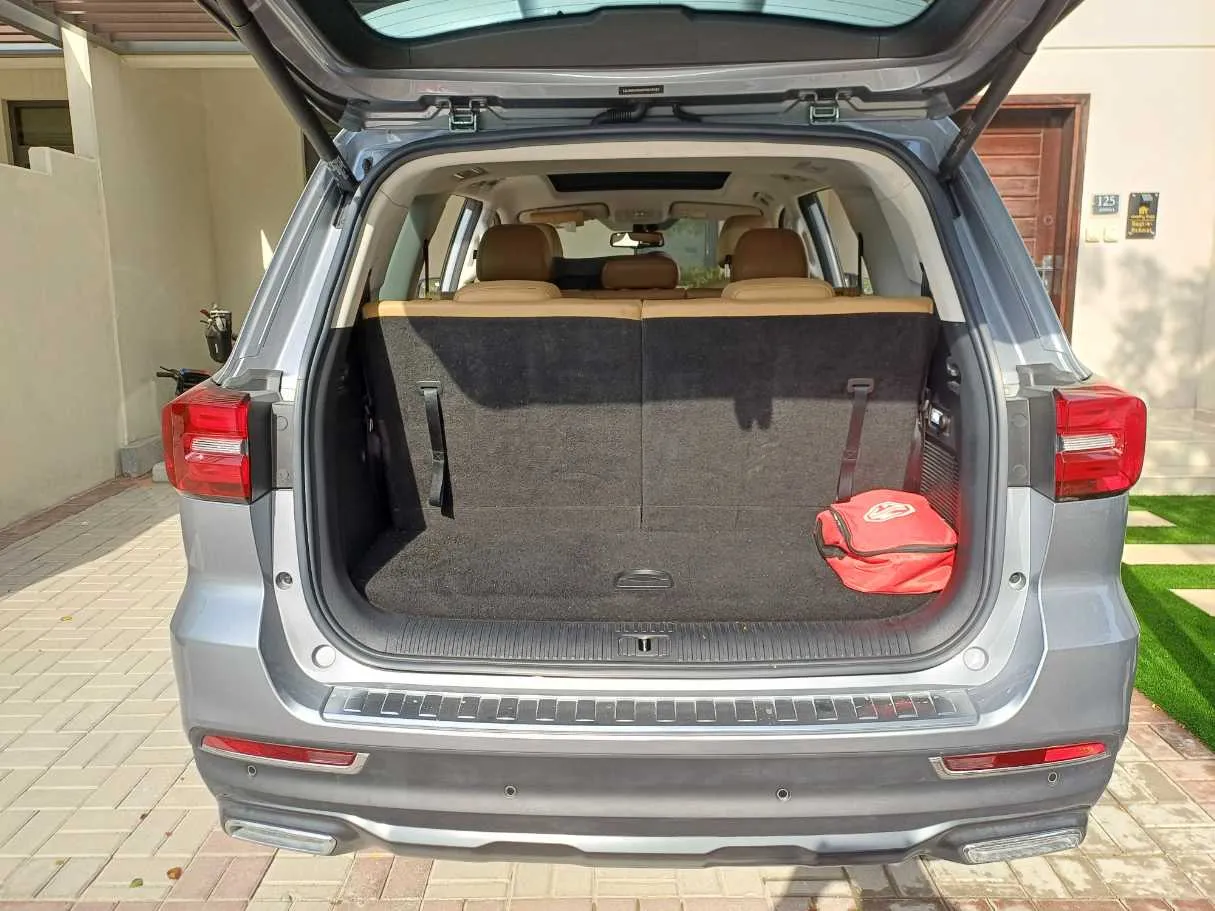 Car image 20