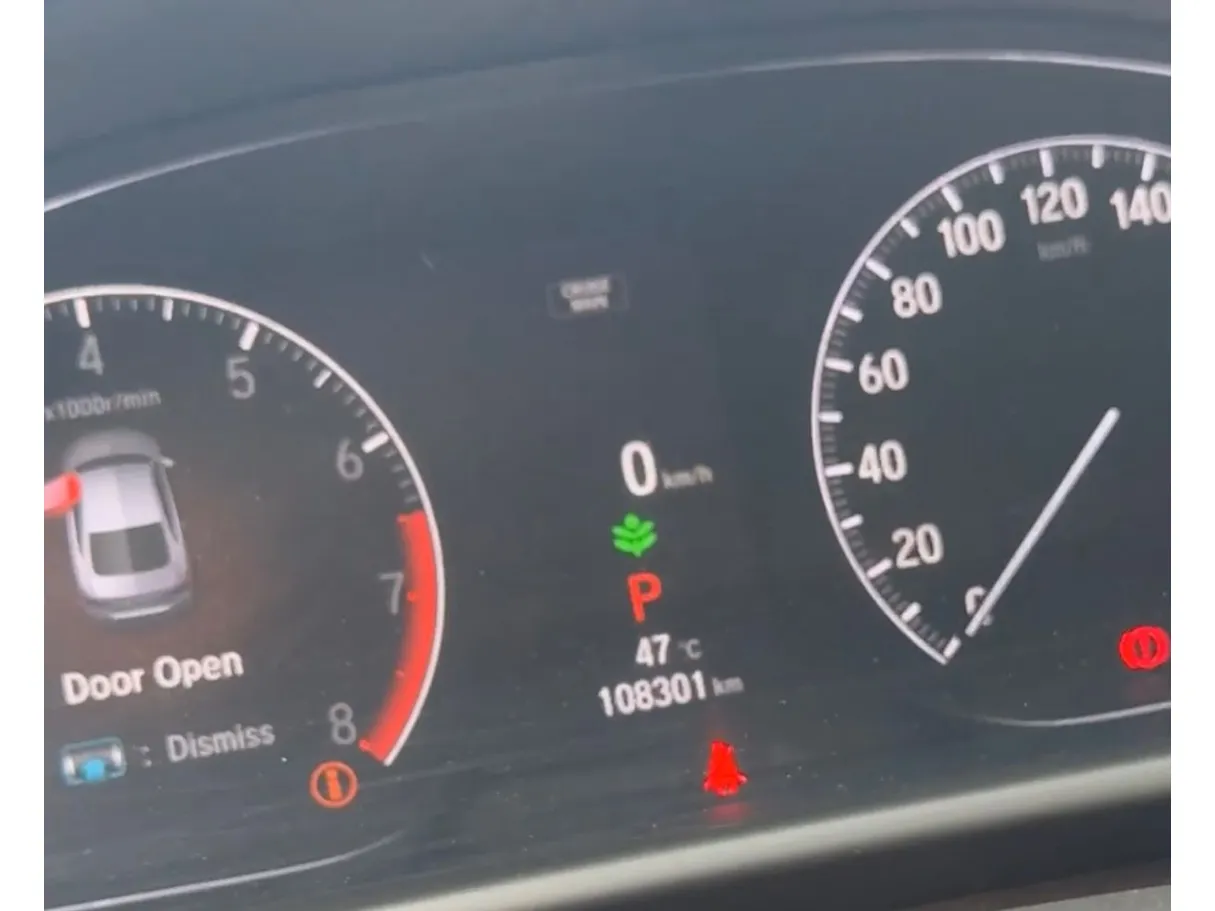 Car image 20