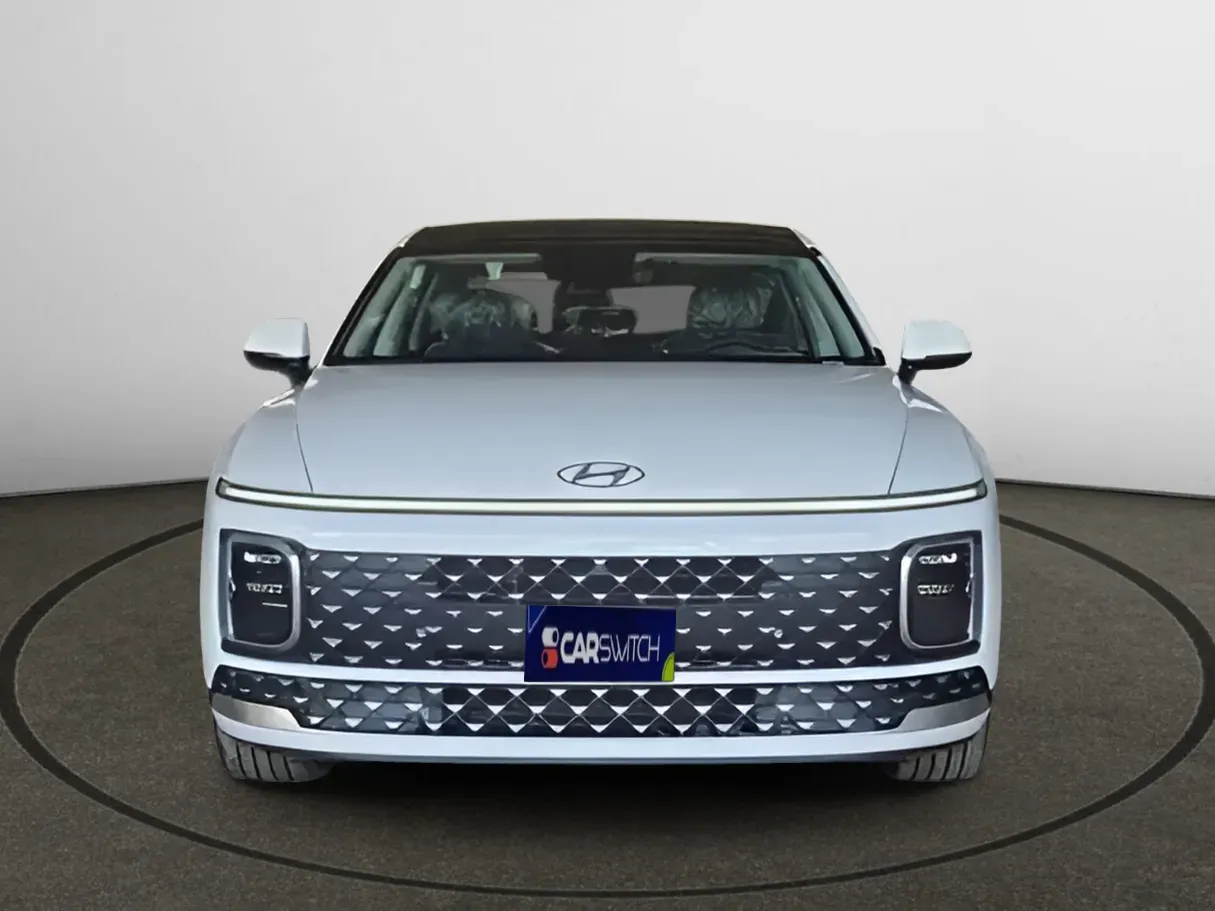 Car image 2