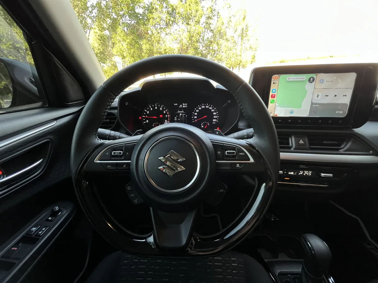 Car image 5