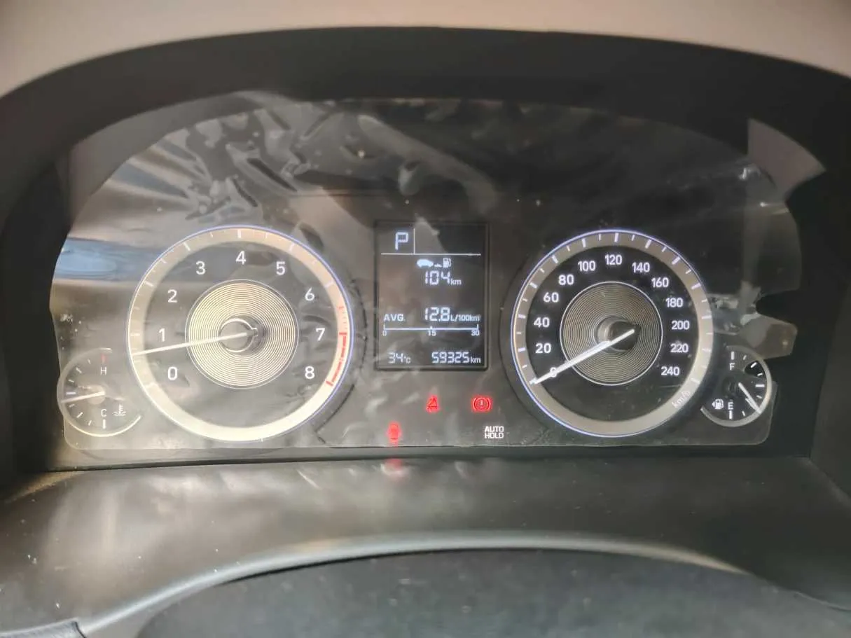 Car image 29