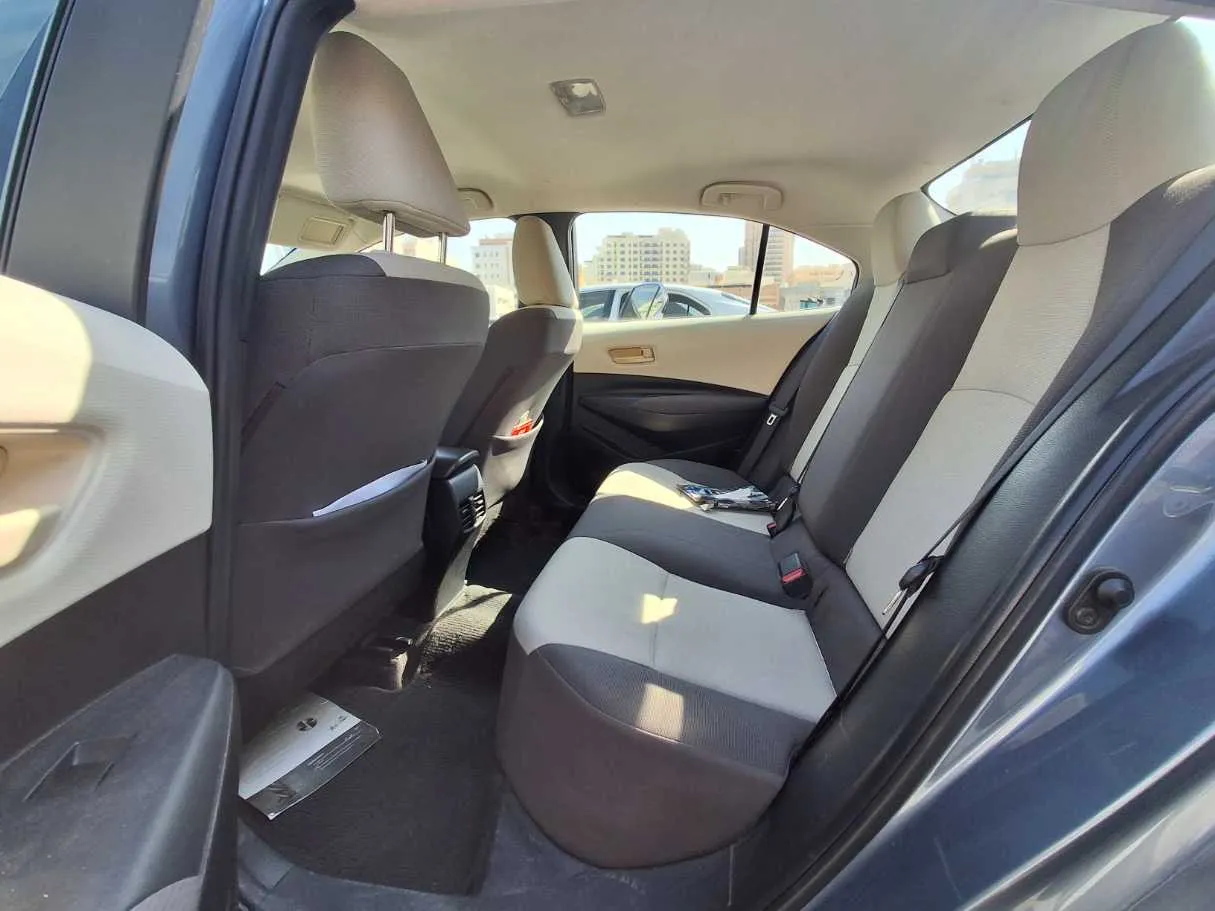 Car image 13