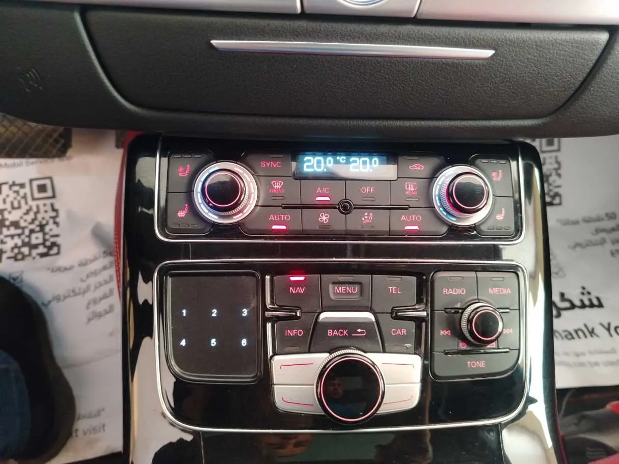 Car image 29