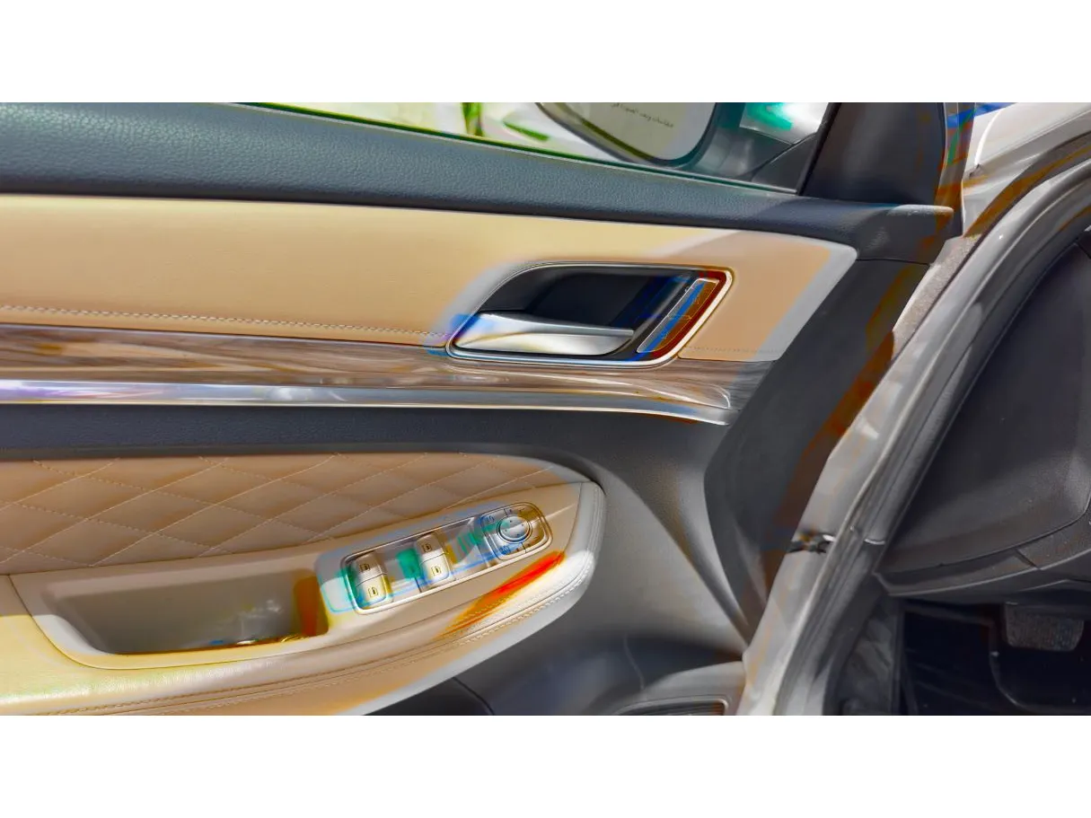 Car image 22
