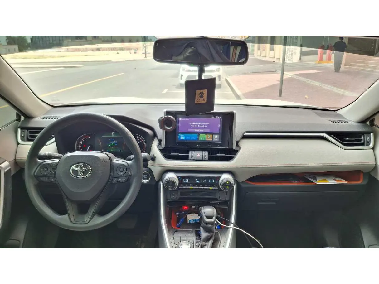 Car image 15