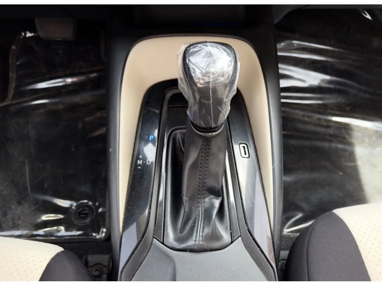 Car image 20