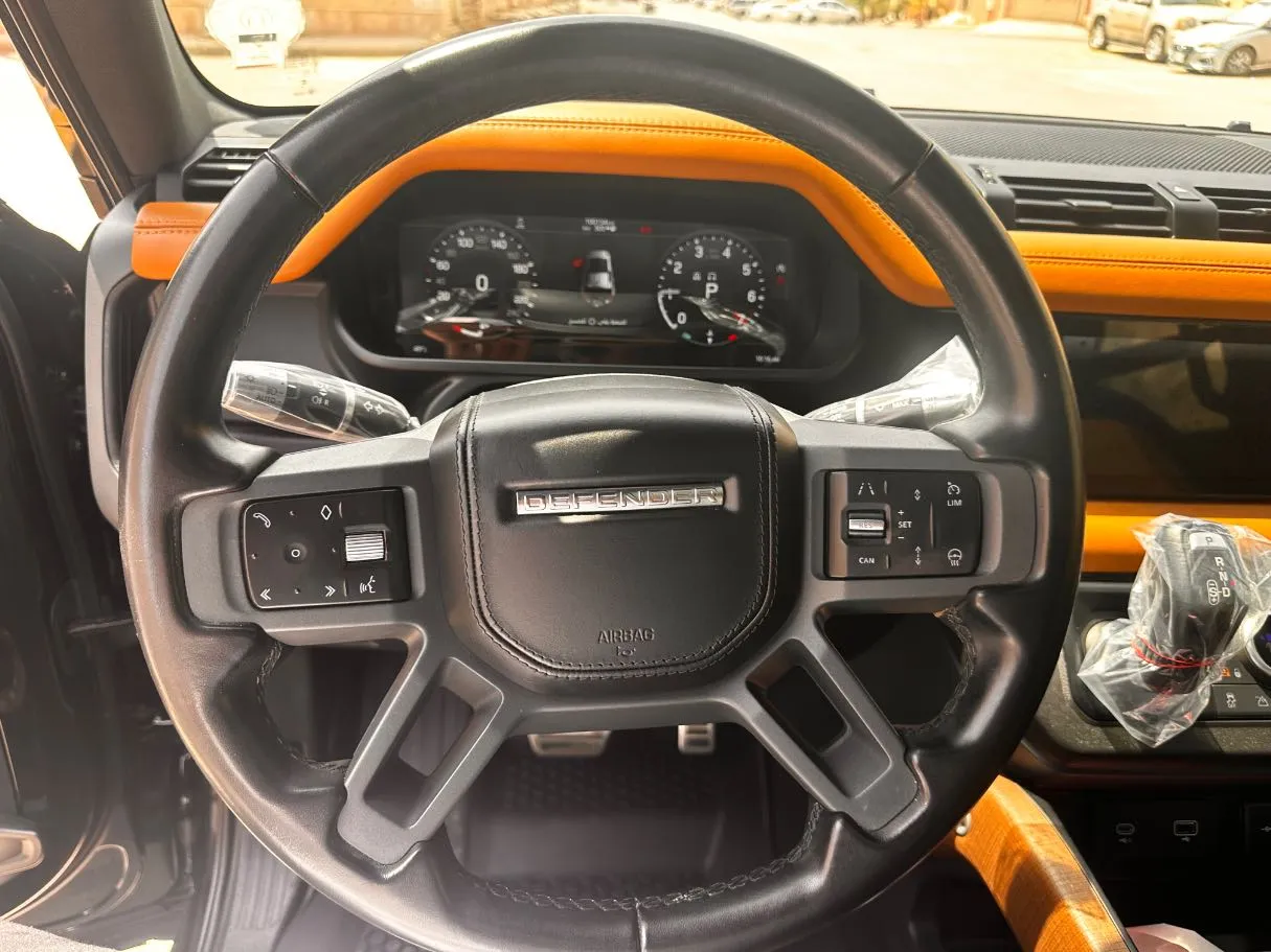 Car image 21