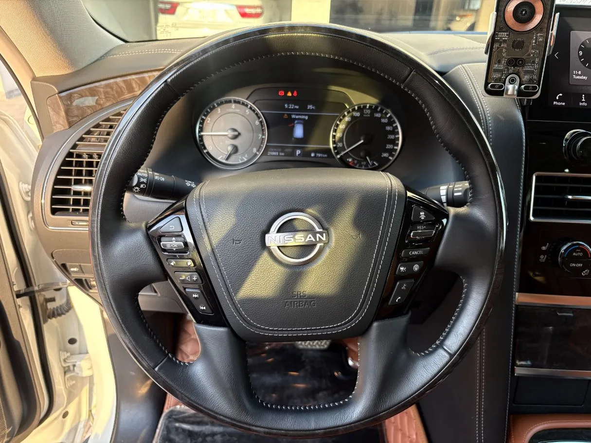 Car image 21
