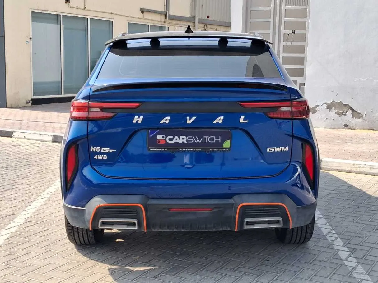 Car image 6