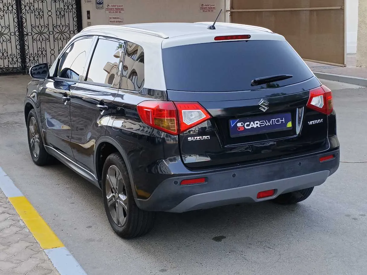 Car image 5