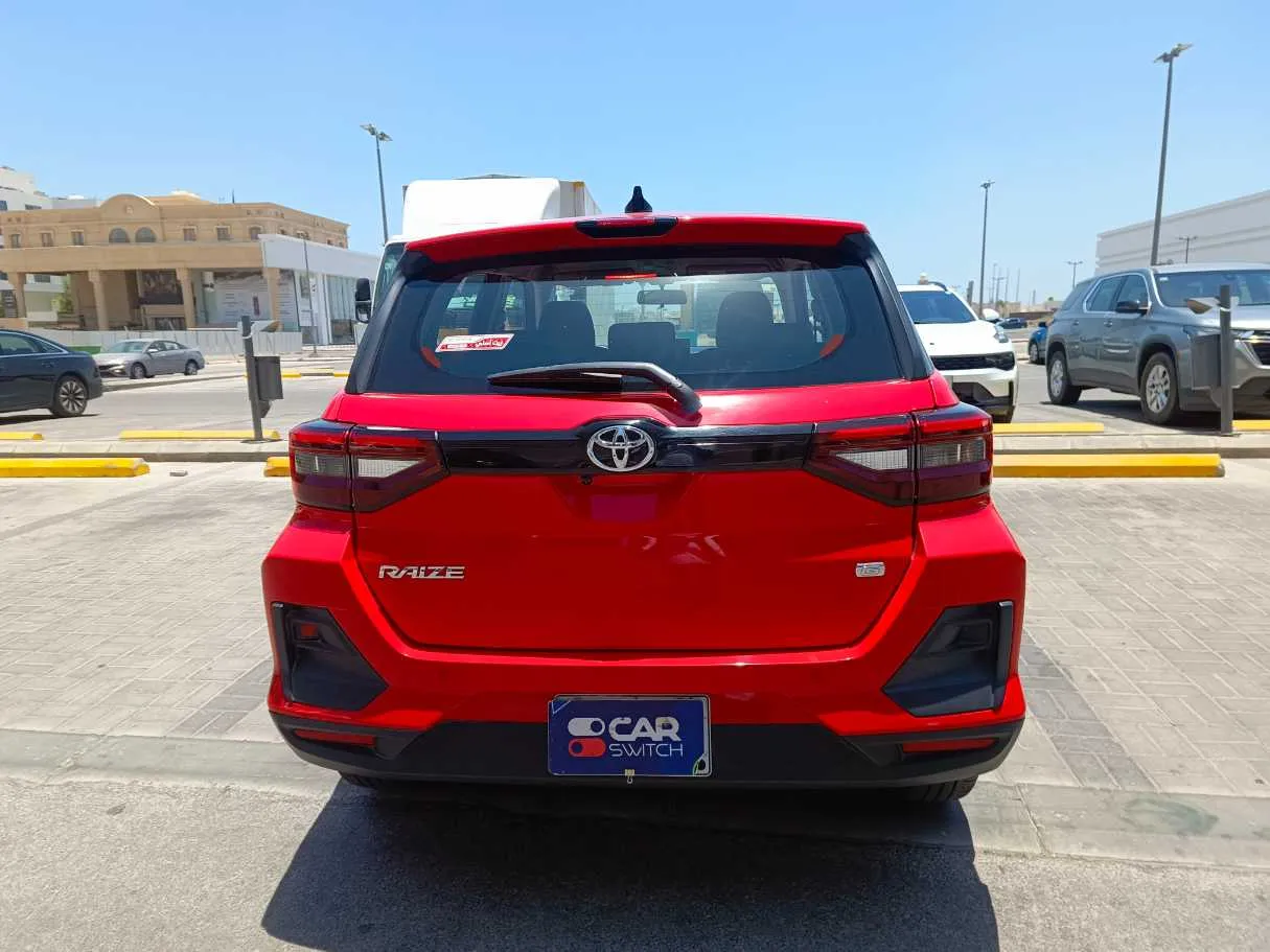 Car image 6