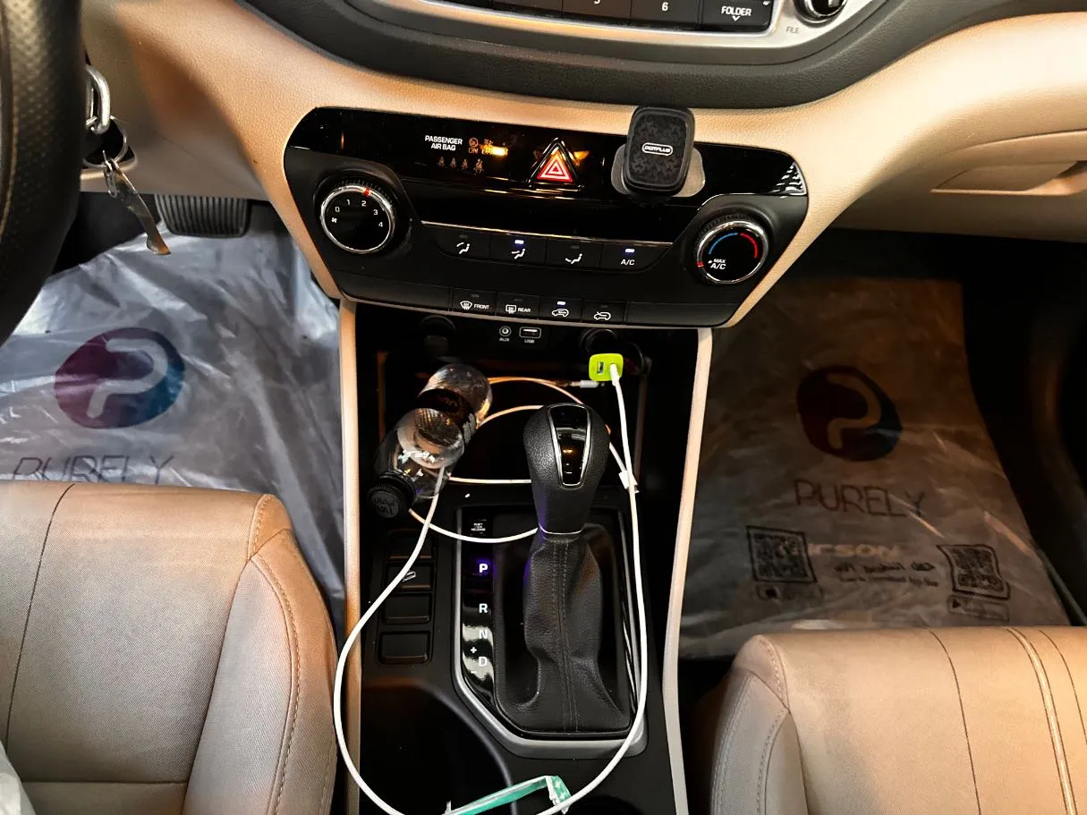 Car image 18