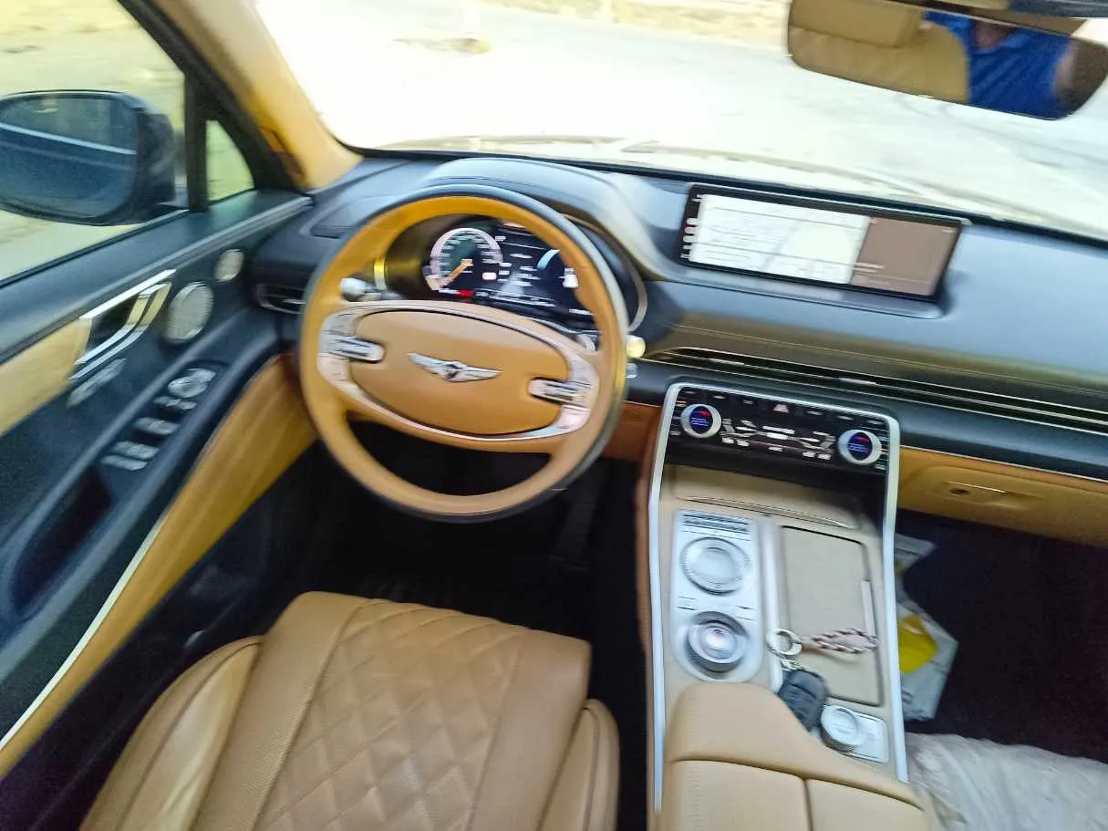 Car image 20