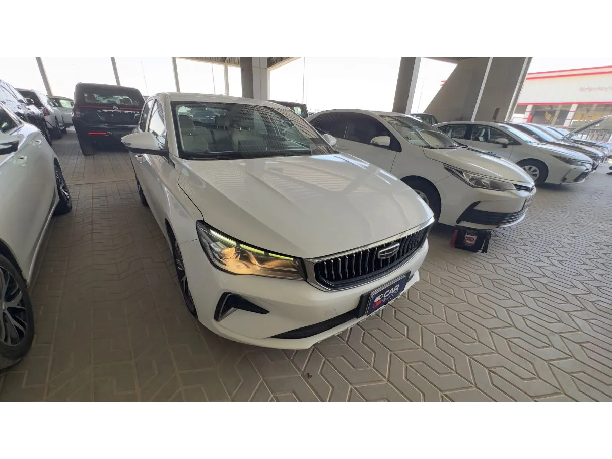 Car image 3