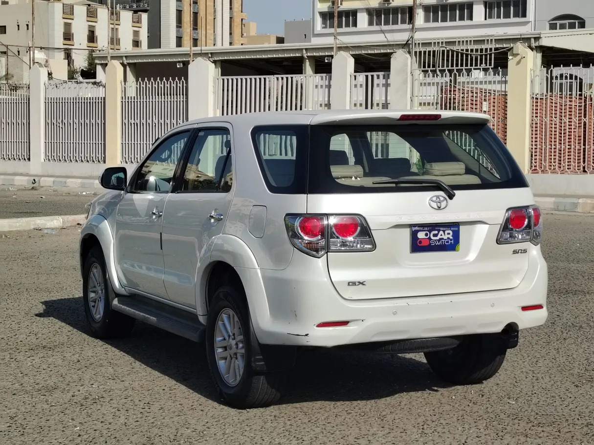 Car image 7