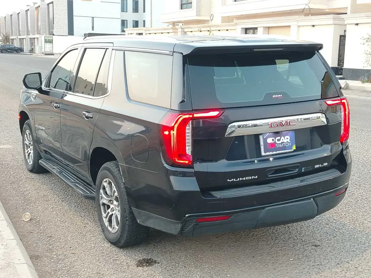 Car image 7
