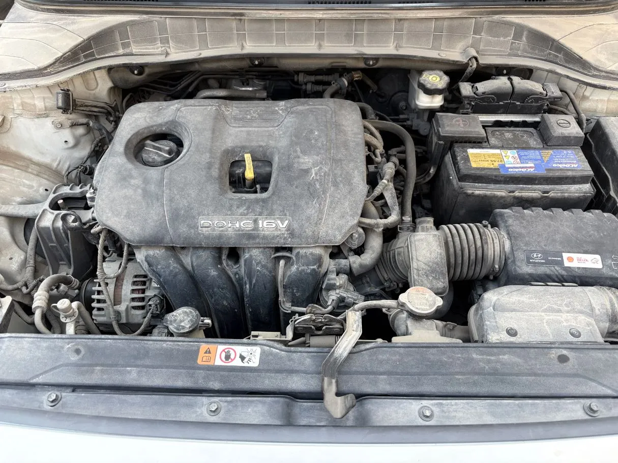 Car image 25