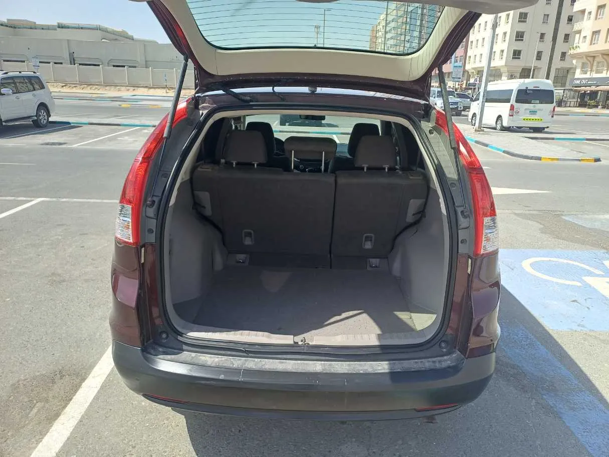 Car image 19