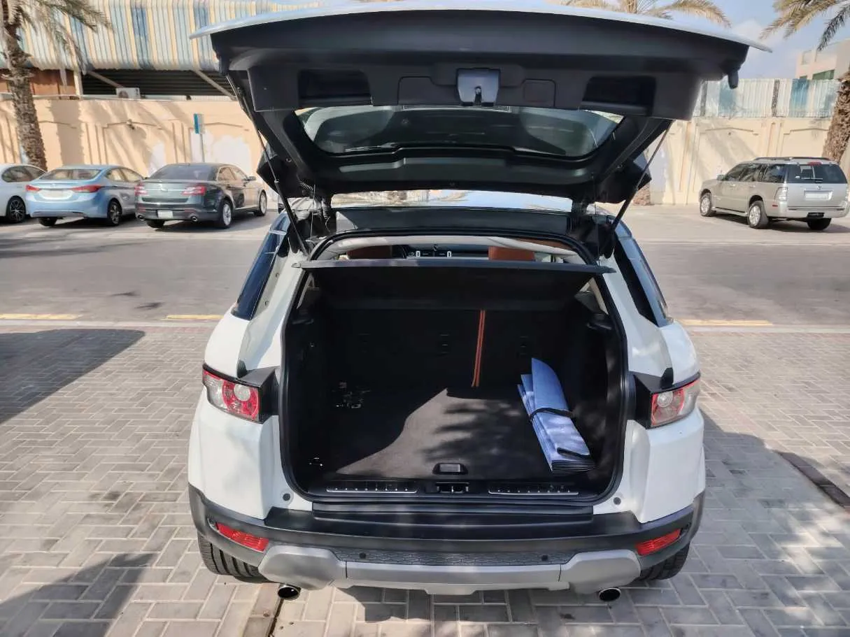 Car image 36