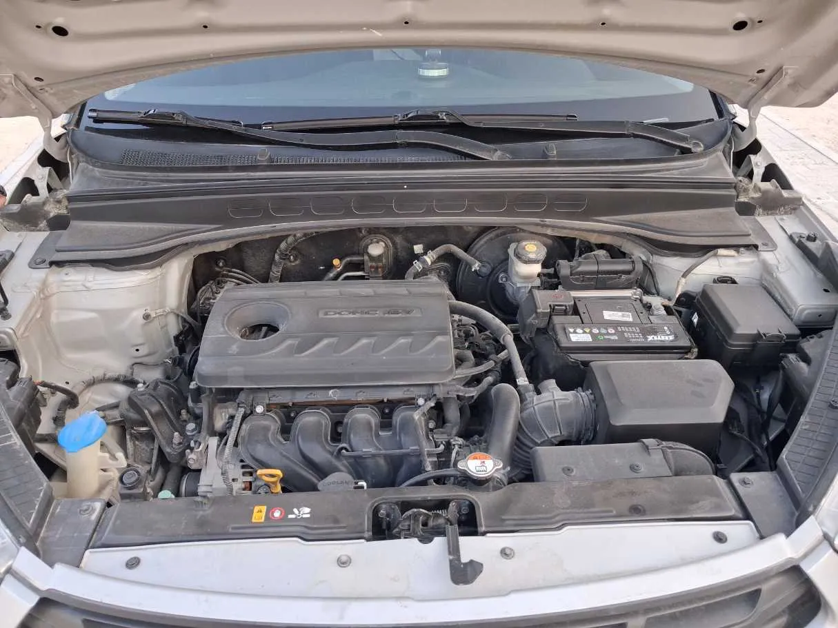 Car image 20