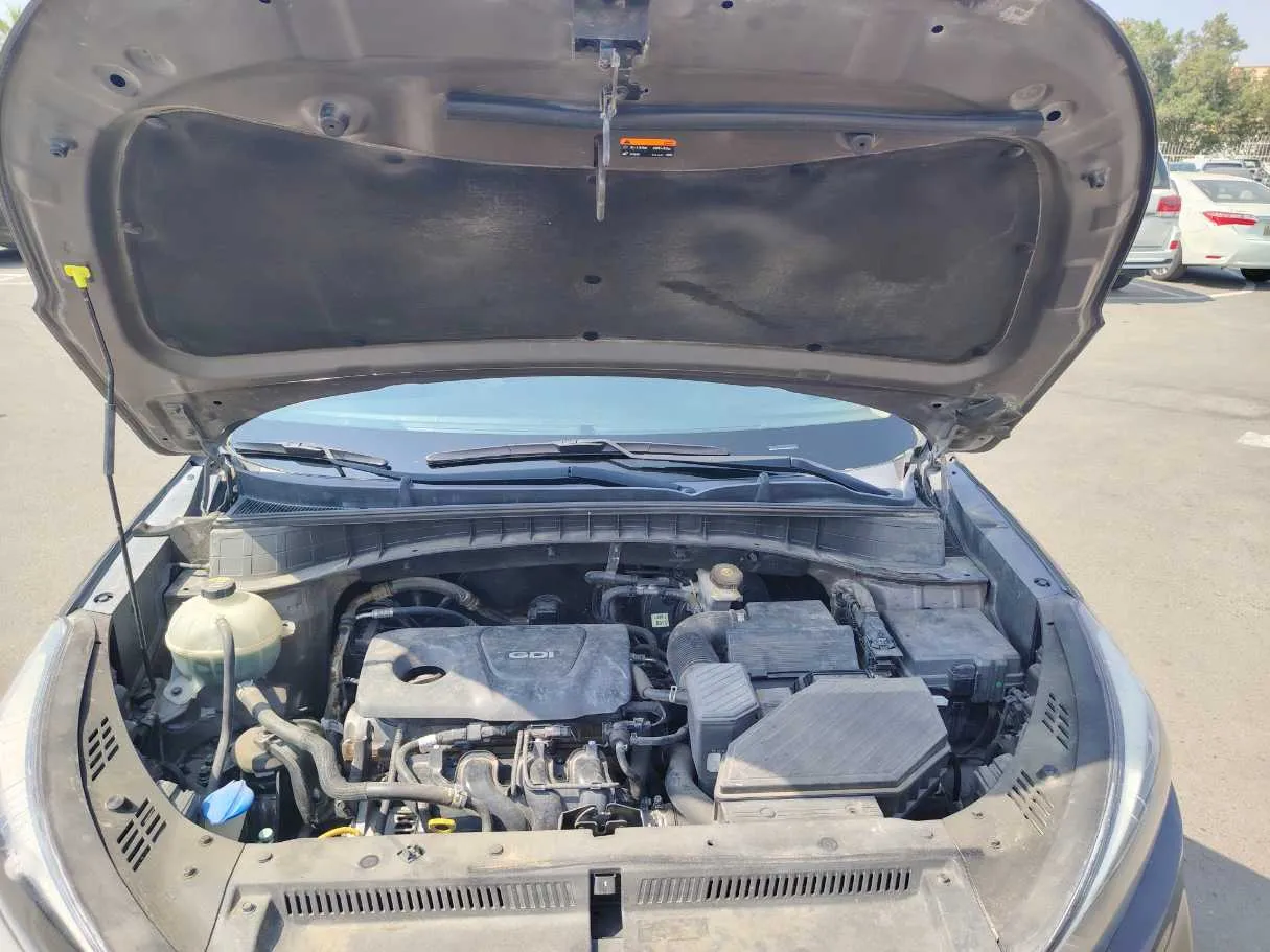 Car image 33