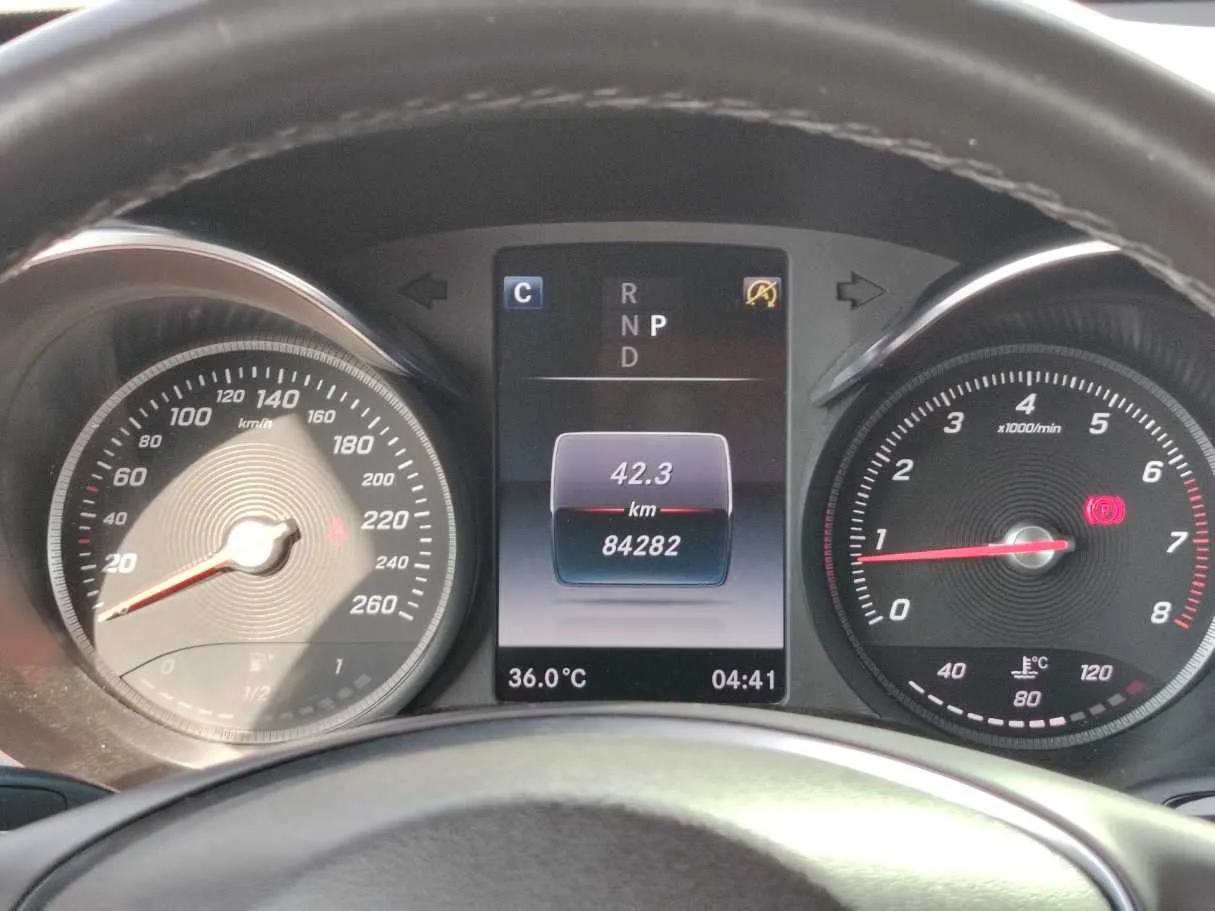 Car image 22