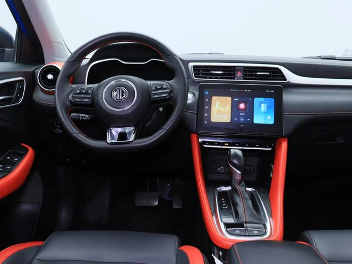 Car image 15