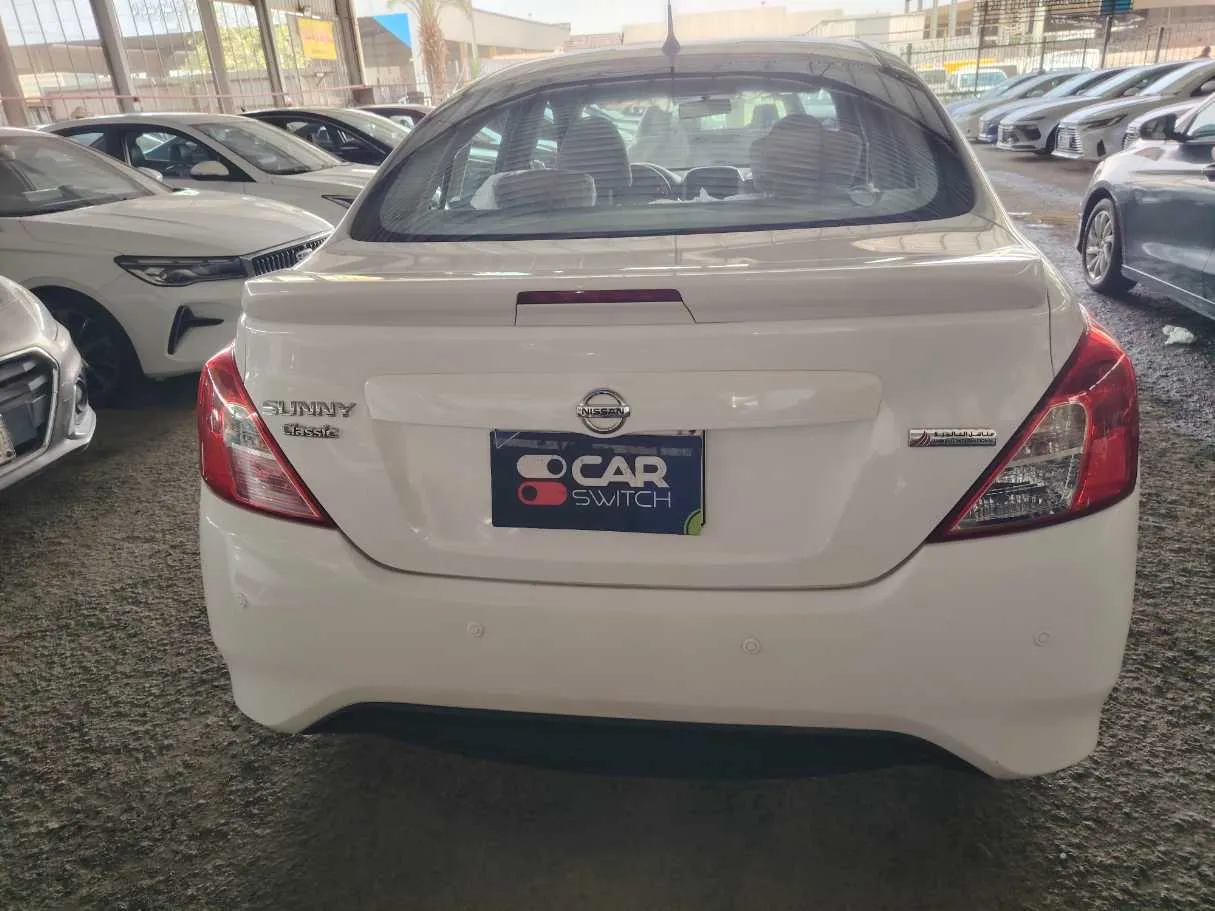 Car image 6
