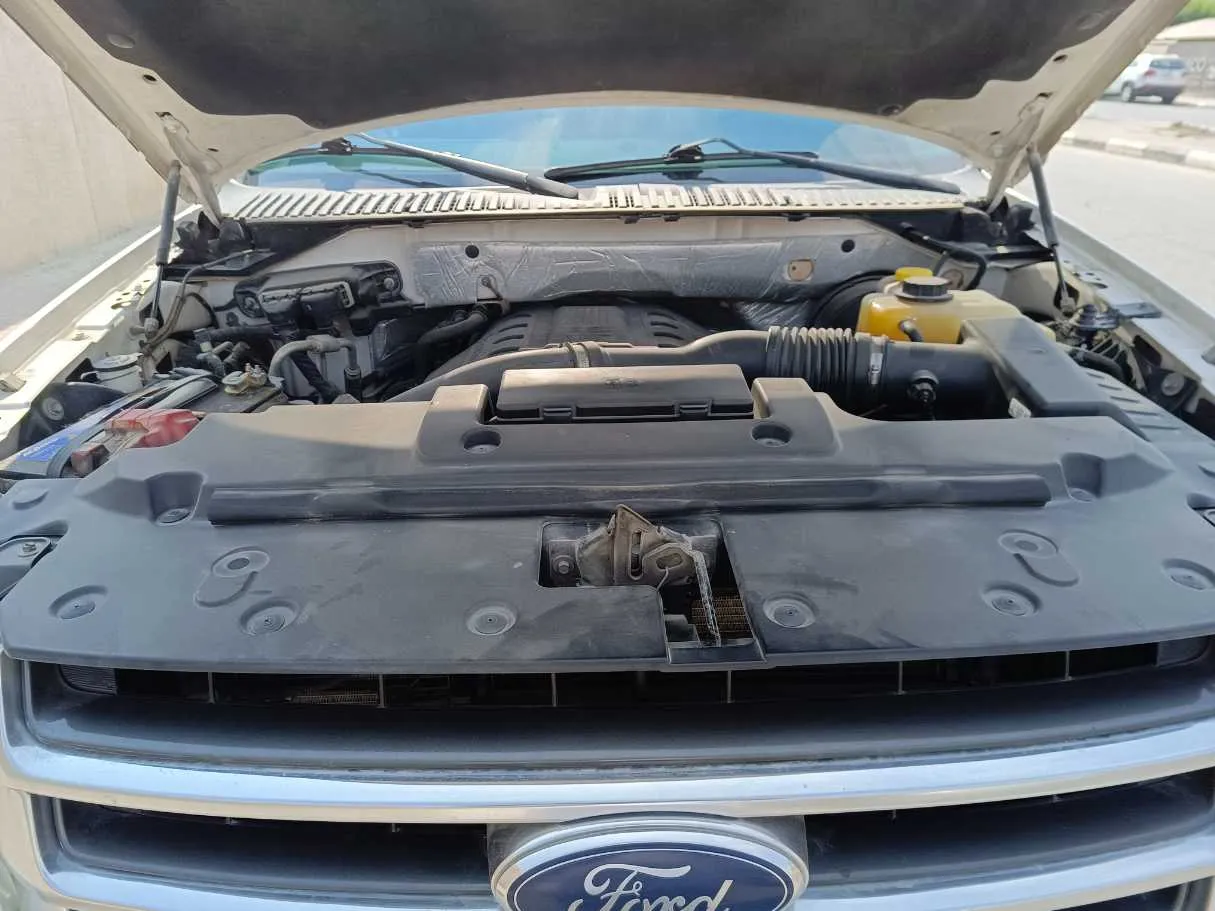 Car image 36