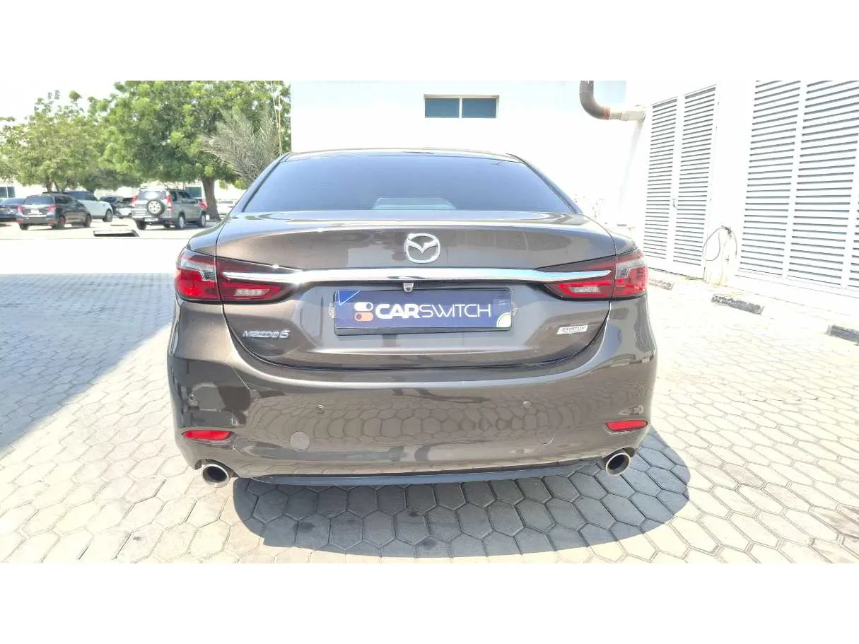 Car image 6