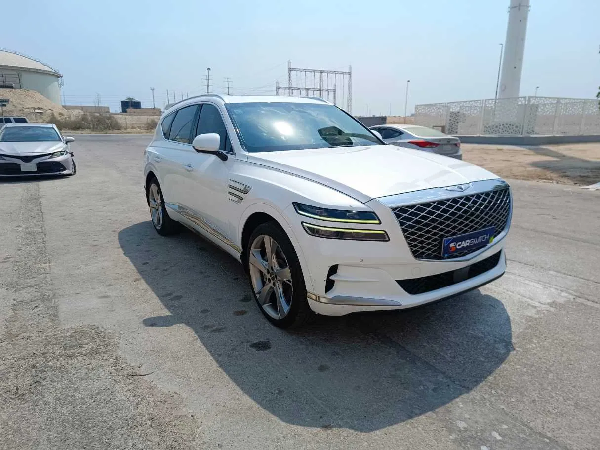 Car image 3