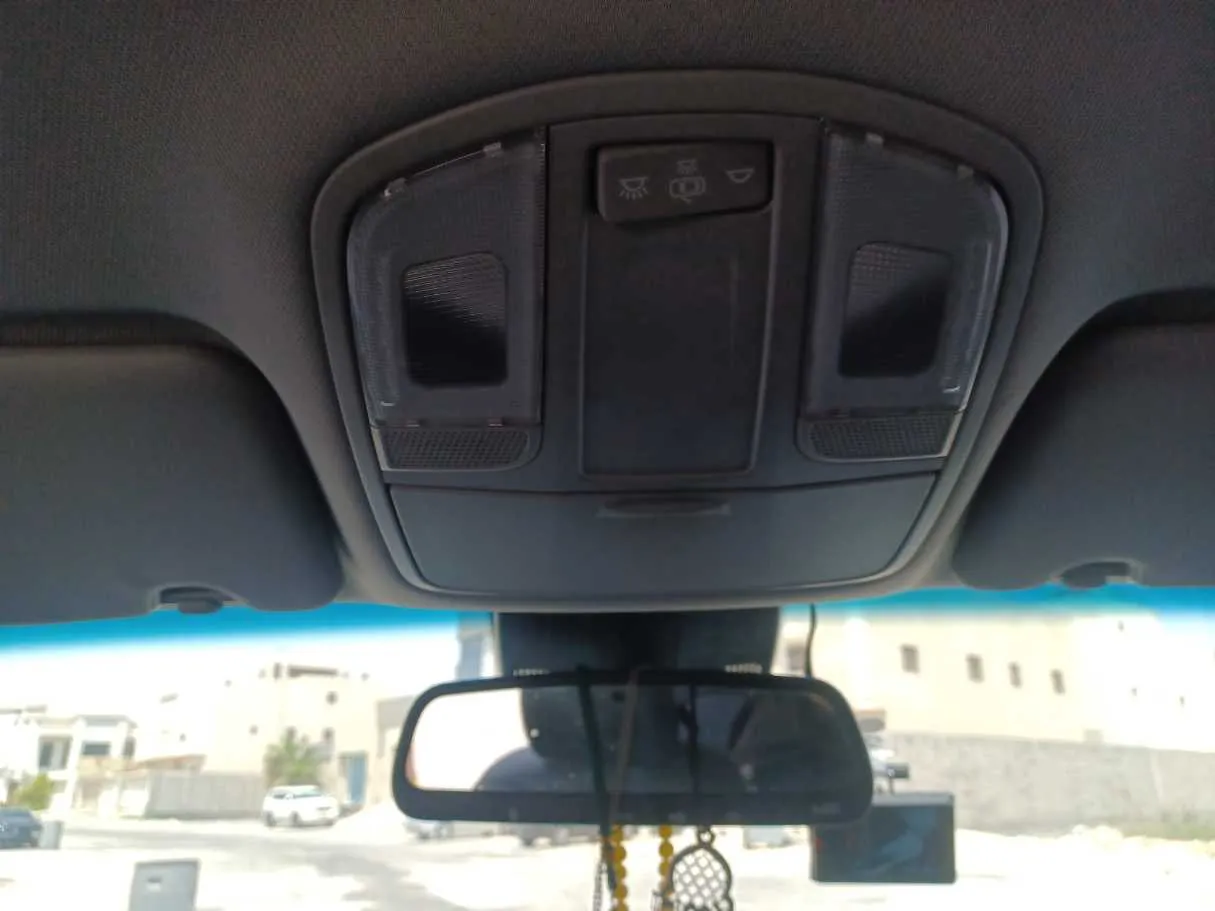 Car image 21