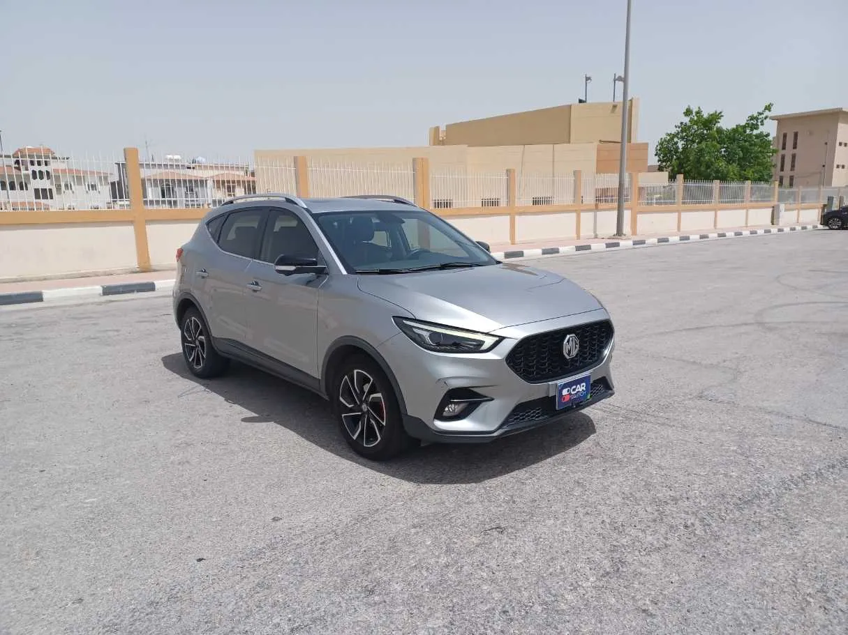 Car image 3