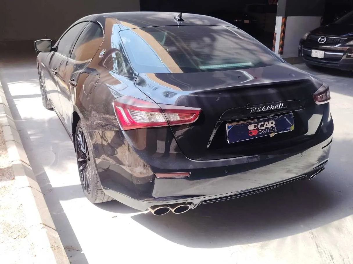 Car image 7