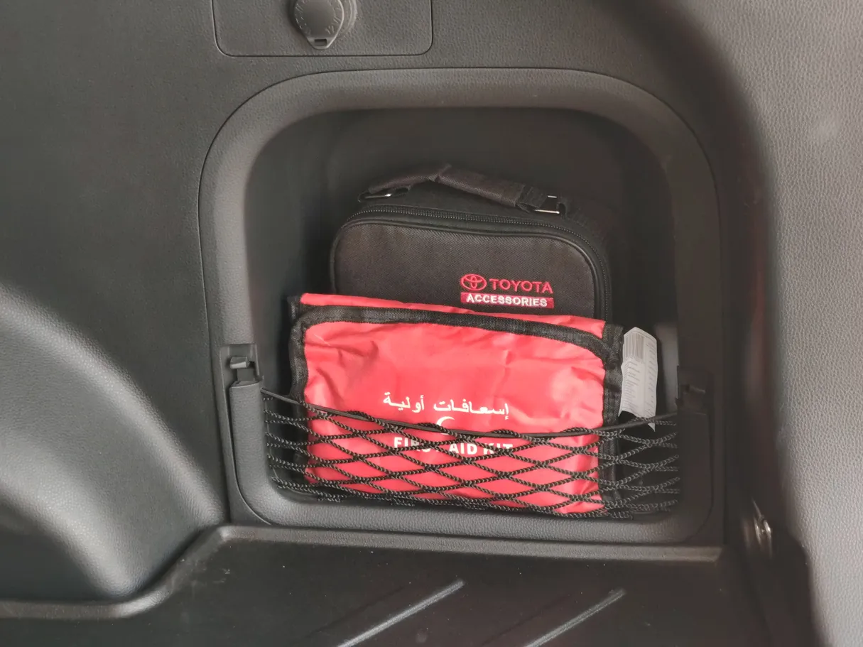Car image 36