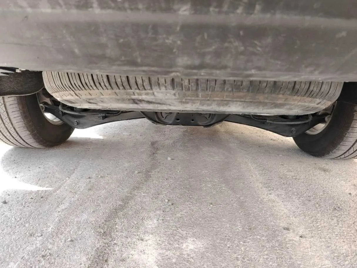 Car image 43