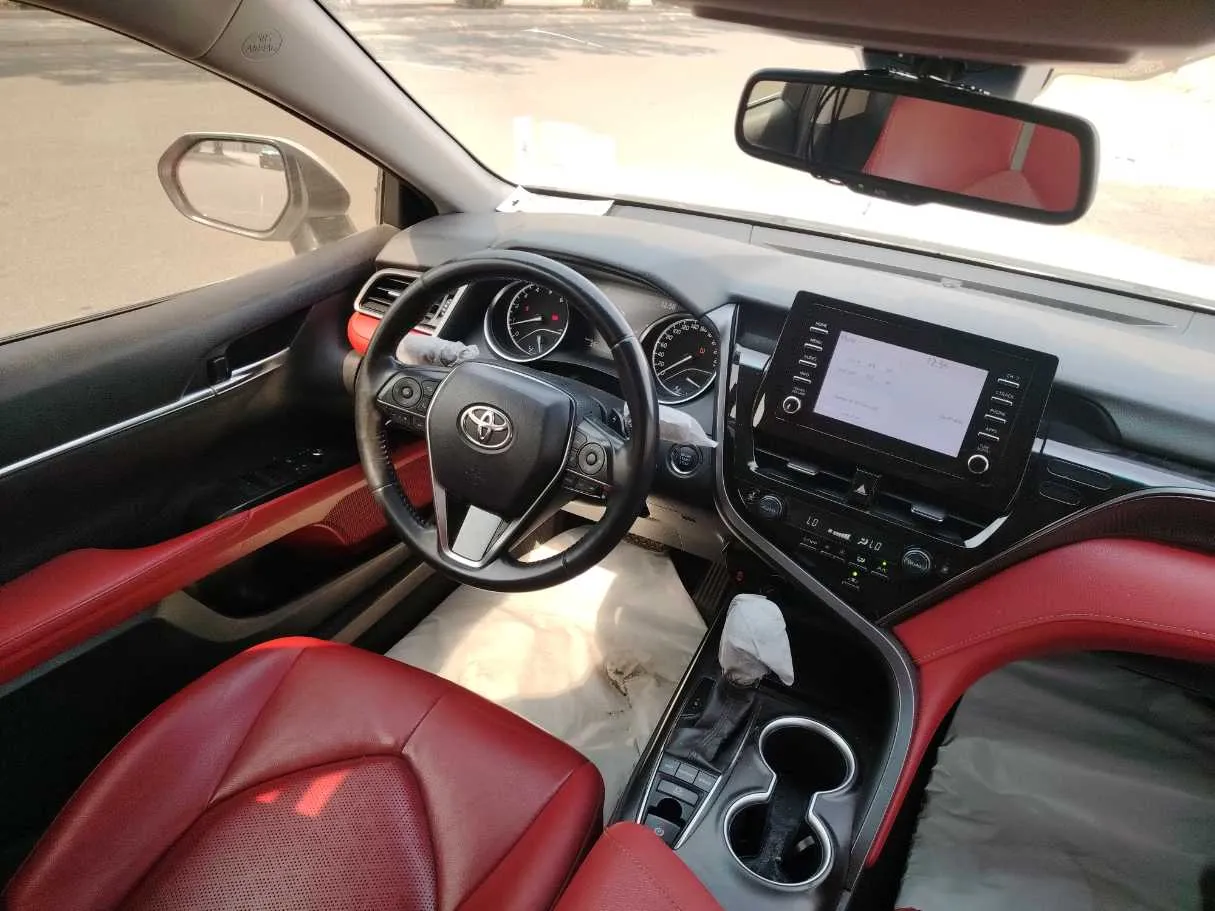 Car image 23