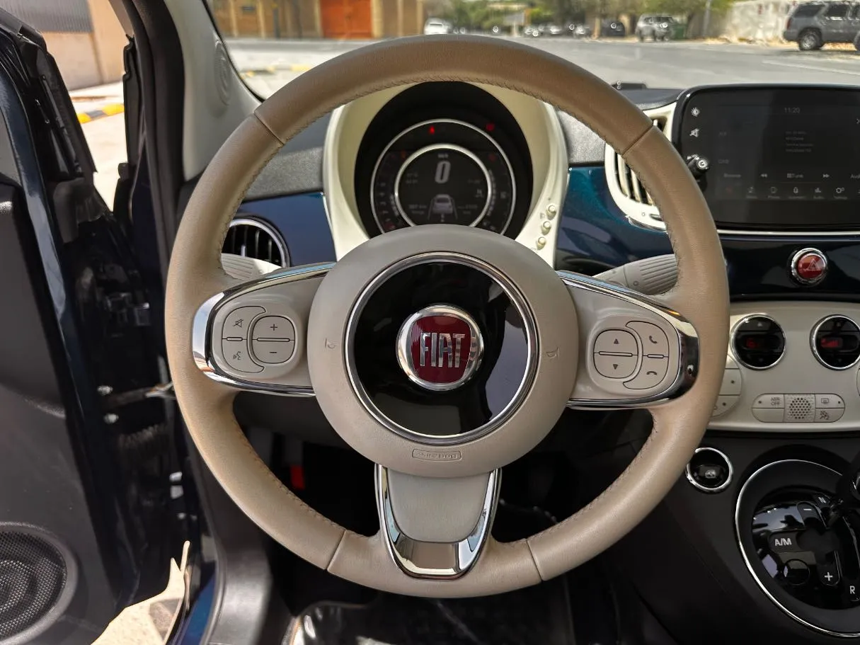 Car image 17