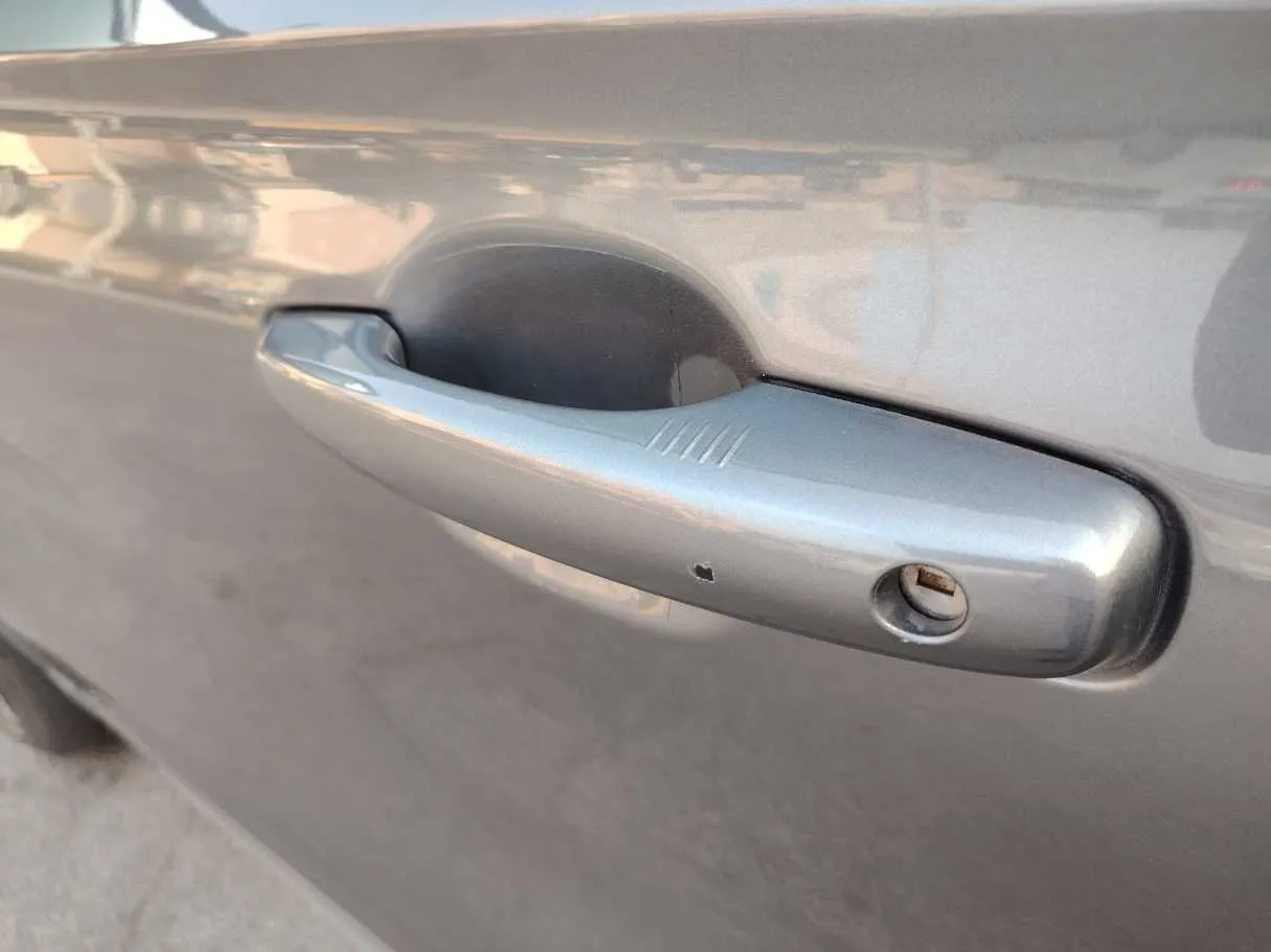 Car image 34