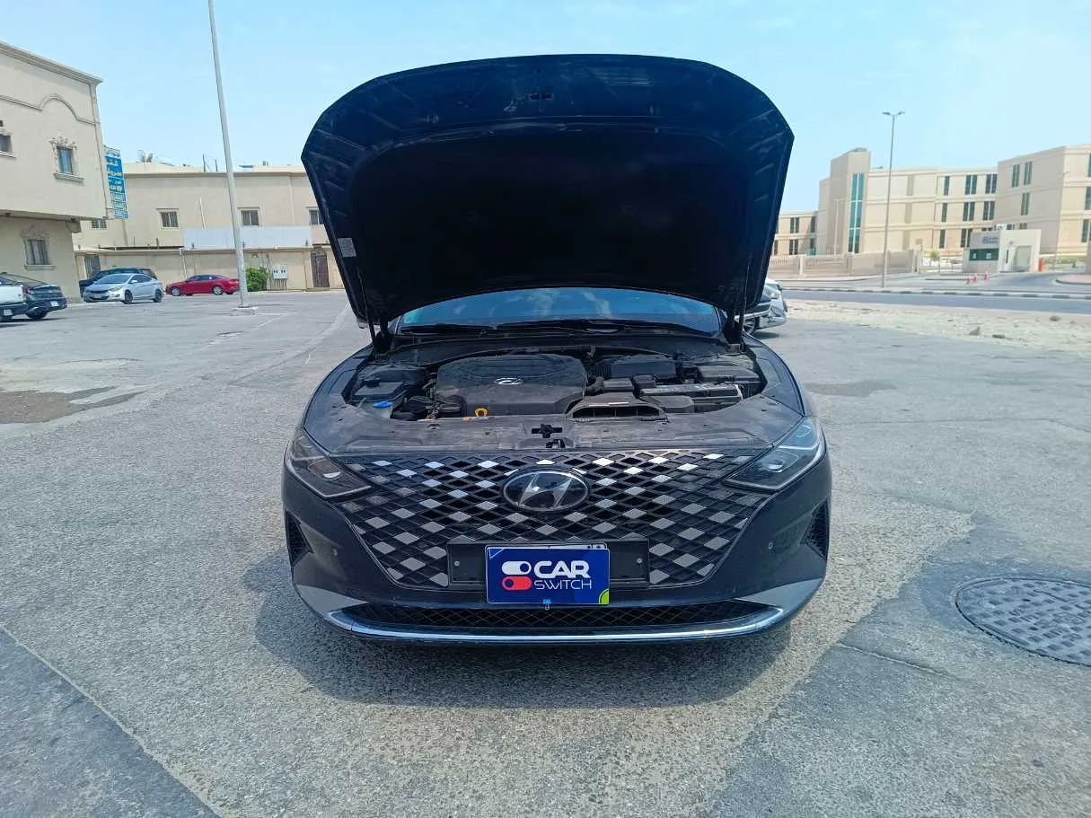 Car image 35