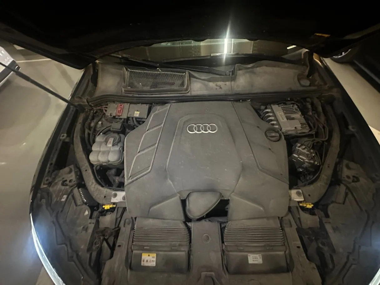 Car image 29