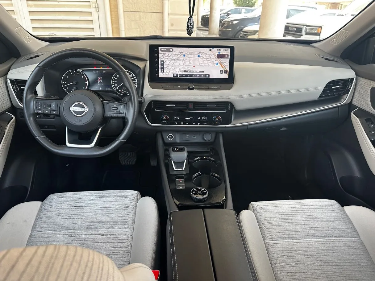 Car image 18