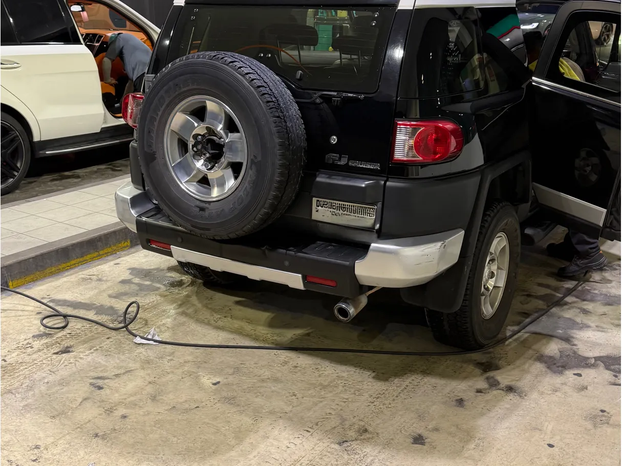 Car image 6