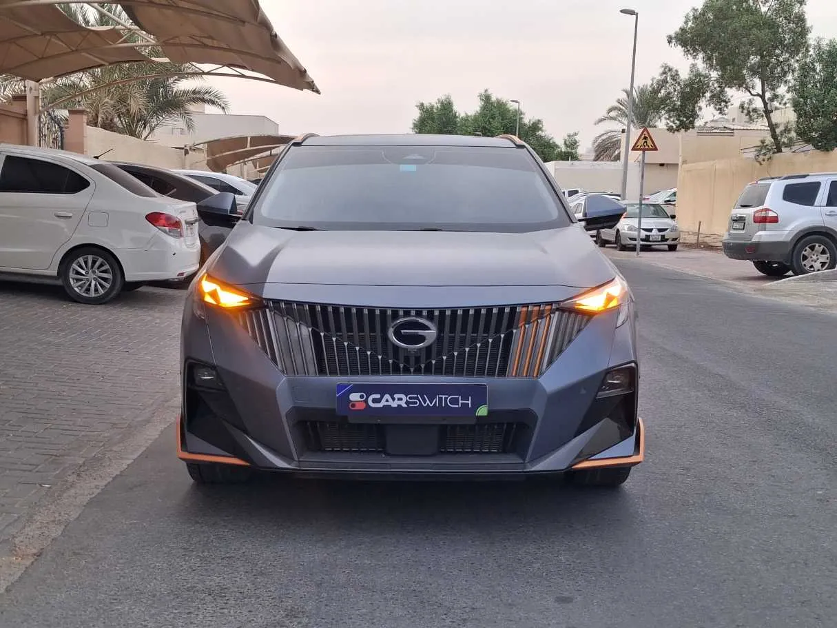Car image 2